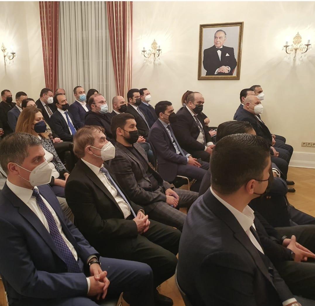 В Германии прошла акция памяти Гейдара Алиева