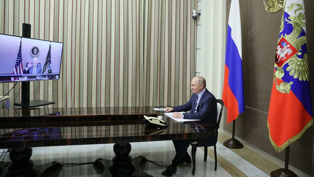 Кремль обнародовал детали диалога Путин-Байден