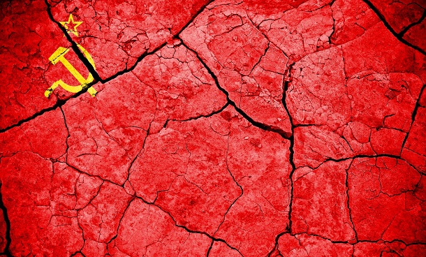 Опрос: 62% россиян жалеют о распаде СССР