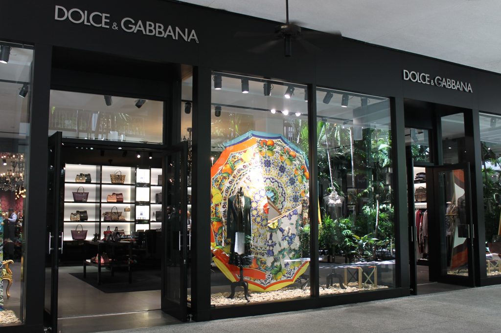 Dolce & Gabbana откажется от мехов в коллекциях