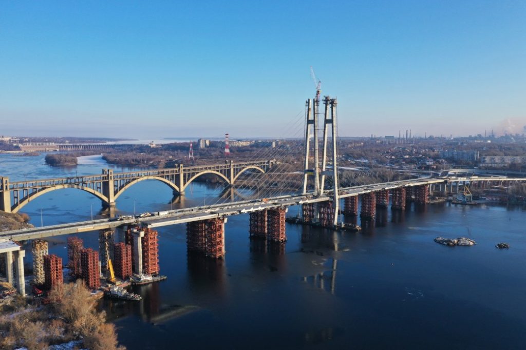 Зеленский открыл построенный турецкой компанией мост в Украине