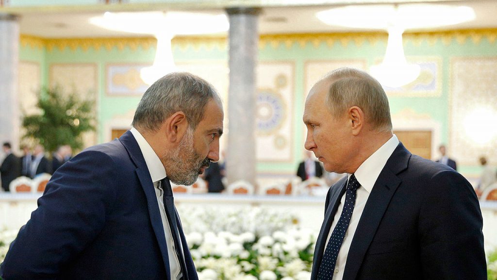 Пашинян доложил Путину, что займется подготовкой онлайн-саммита ОДКБ по Казахстану