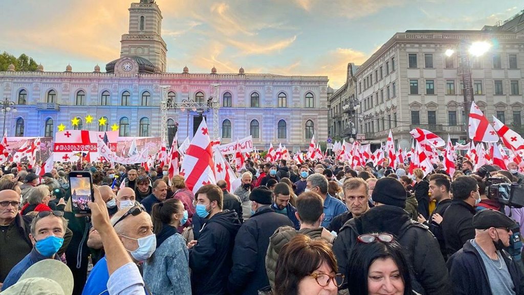 В Грузии оппозиционеры прекратили голодовку по просьбе Саакашвили