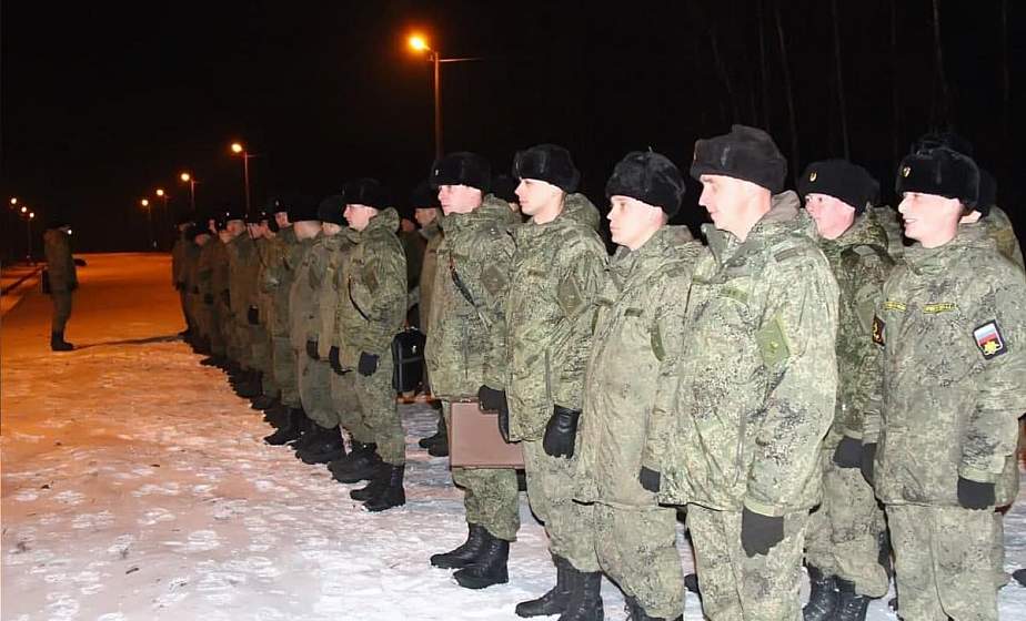 Российские военнослужащие продолжают прибывать в Беларусь