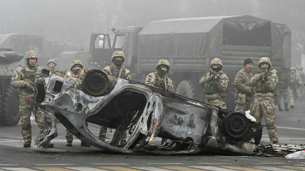 Токаев увидел главную причину беспорядков в Казахстане в разнице доходов богатых и бедных