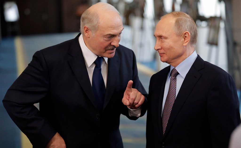 Лукашенко: операция ОДКБ в Казахстане - «сигнал всем», кто «точит меч» по периметру белорусско-российской границы