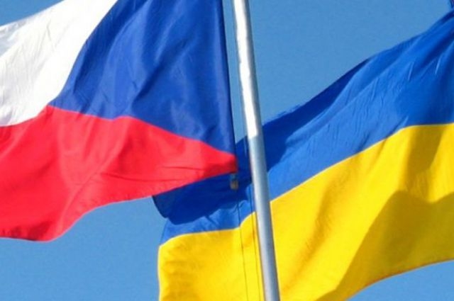 Чехия передаст Украине тысячи артиллерийских боеприпасов