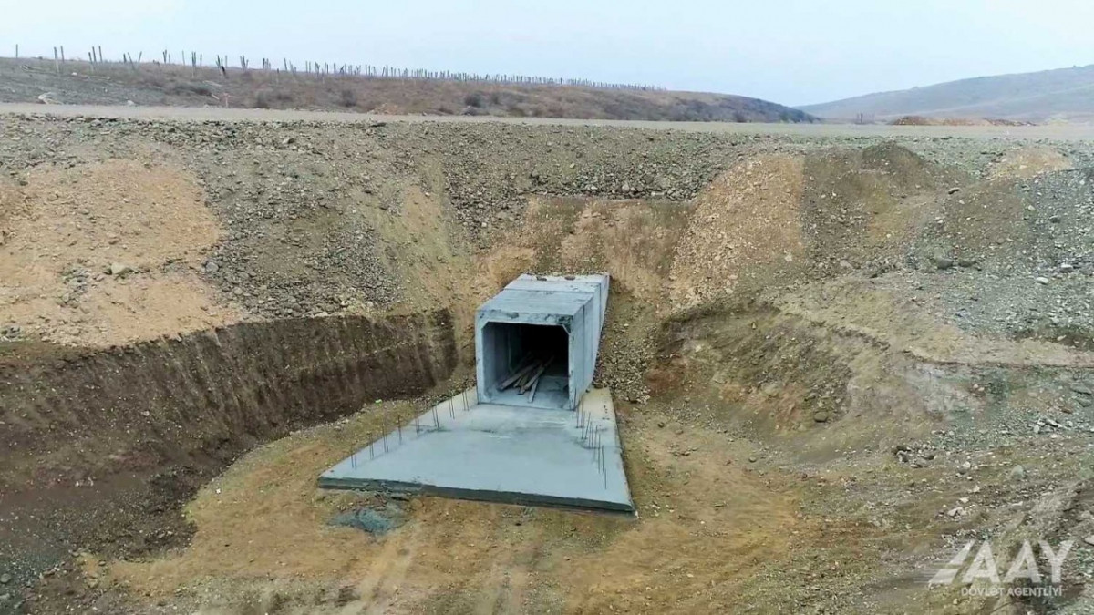 Строительство автомобильной дороги Талыш-Тапгарагоюнлу-санаторий Гашалты идет полным ходом