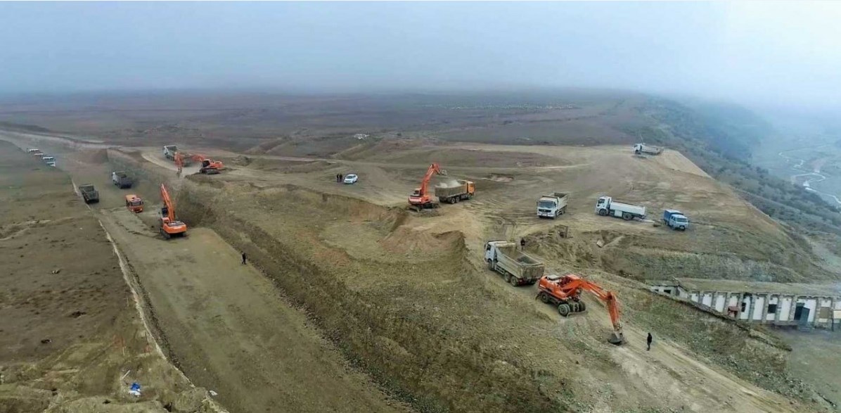 Строительство автомобильной дороги Талыш-Тапгарагоюнлу-санаторий Гашалты идет полным ходом