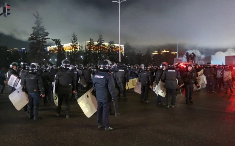 Трое детей погибли в ходе беспорядков в Казахстане