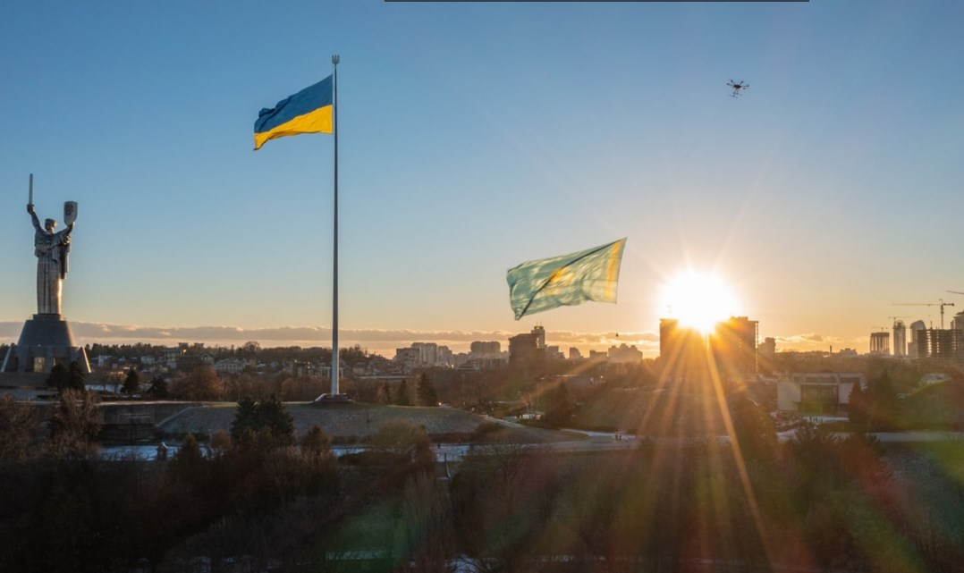 Дроны подняли в киевское небо флаг Казахстана