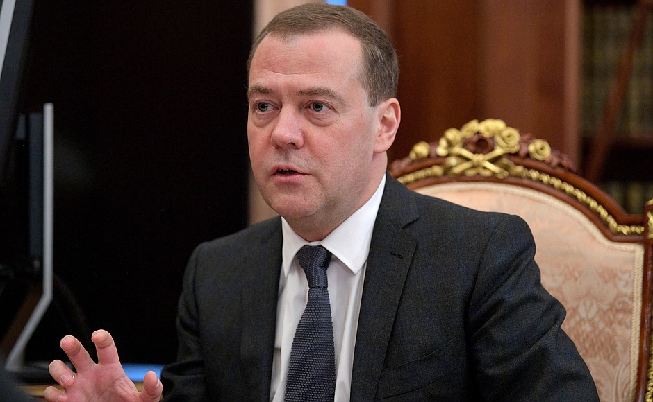 Медведев рассказал о бездумных ошибках СССР