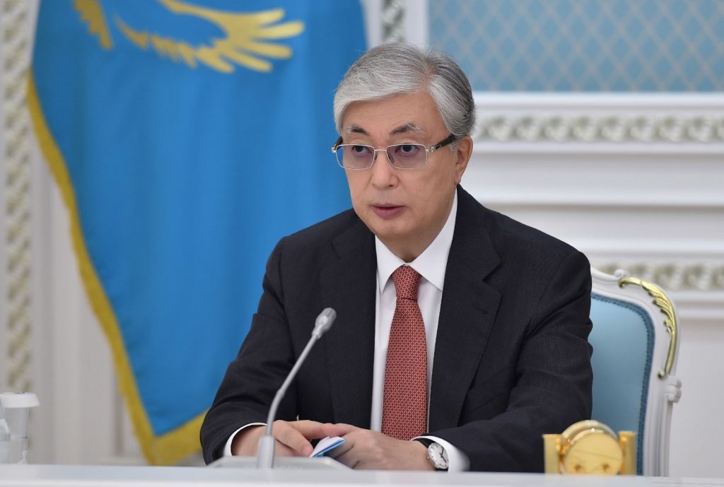 Токаев заявил, что в Казахстане не применяли оружие против мирных протестующих
