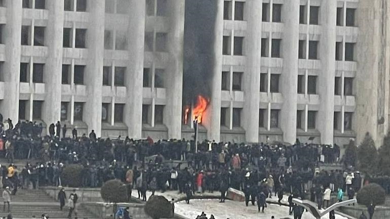 В Алматы назвали сумму ущерба от беспорядков и число задержанных участников акций