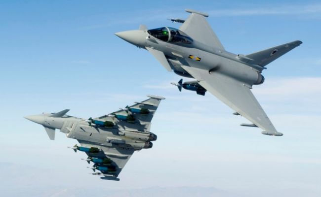ВВС Великобритании перехватили российские самолеты