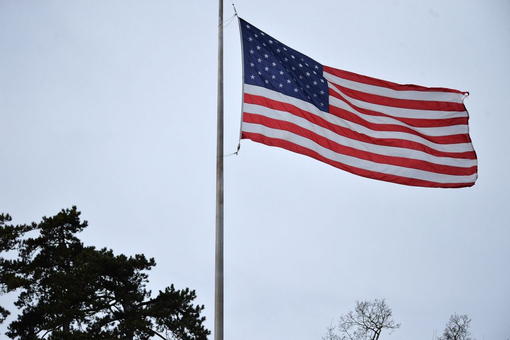 США начали вывозить семьи своих госслужащих из Беларуси