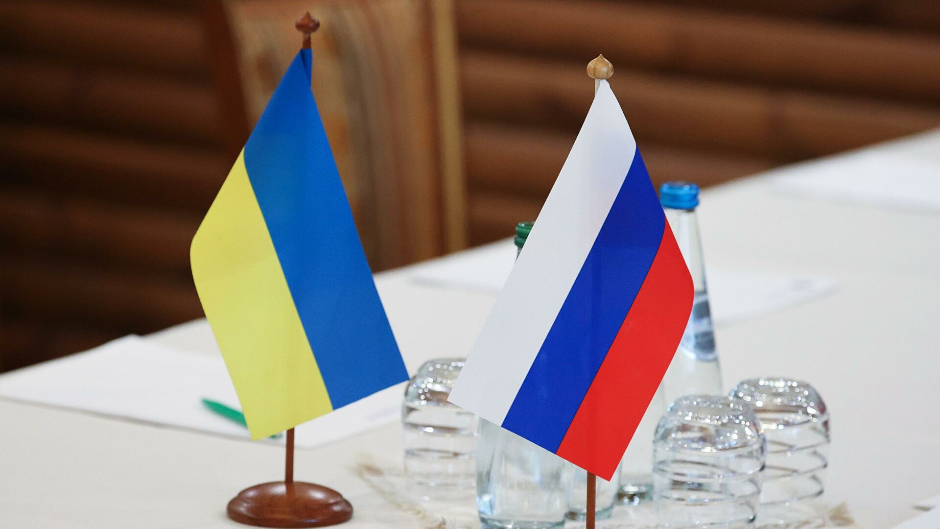 Российско-украинские переговоры продолжаются безостановочно в видеоформате 32 Российско-украинские переговоры продолжаются безостановочно в видеоформате