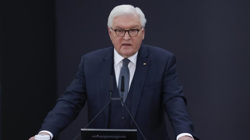Штайнмайер подтвердил готовность к диалогу с Зеленским