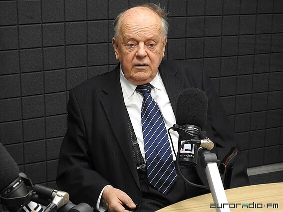 В Минске умер Станислав Шушкевич