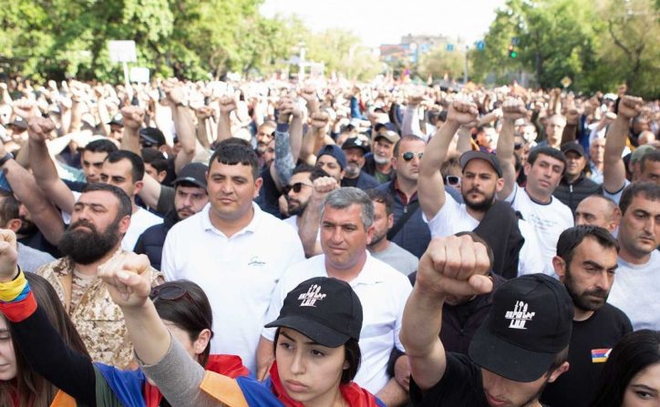 Армянская оппозиция анонсировала продолжение протестов (обновлено, фото, видео)