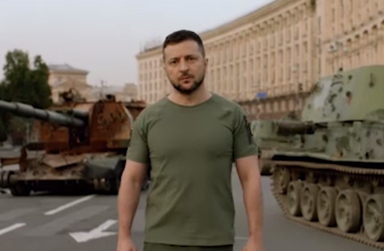 Зеленский: Что для нас конец войны? Раньше мы говорили «мир», теперь говорим — «победа» (видео)