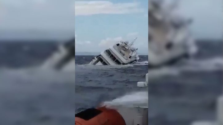 У берегов Италии затонула яхта российского олигарха Айвазяна (видео)