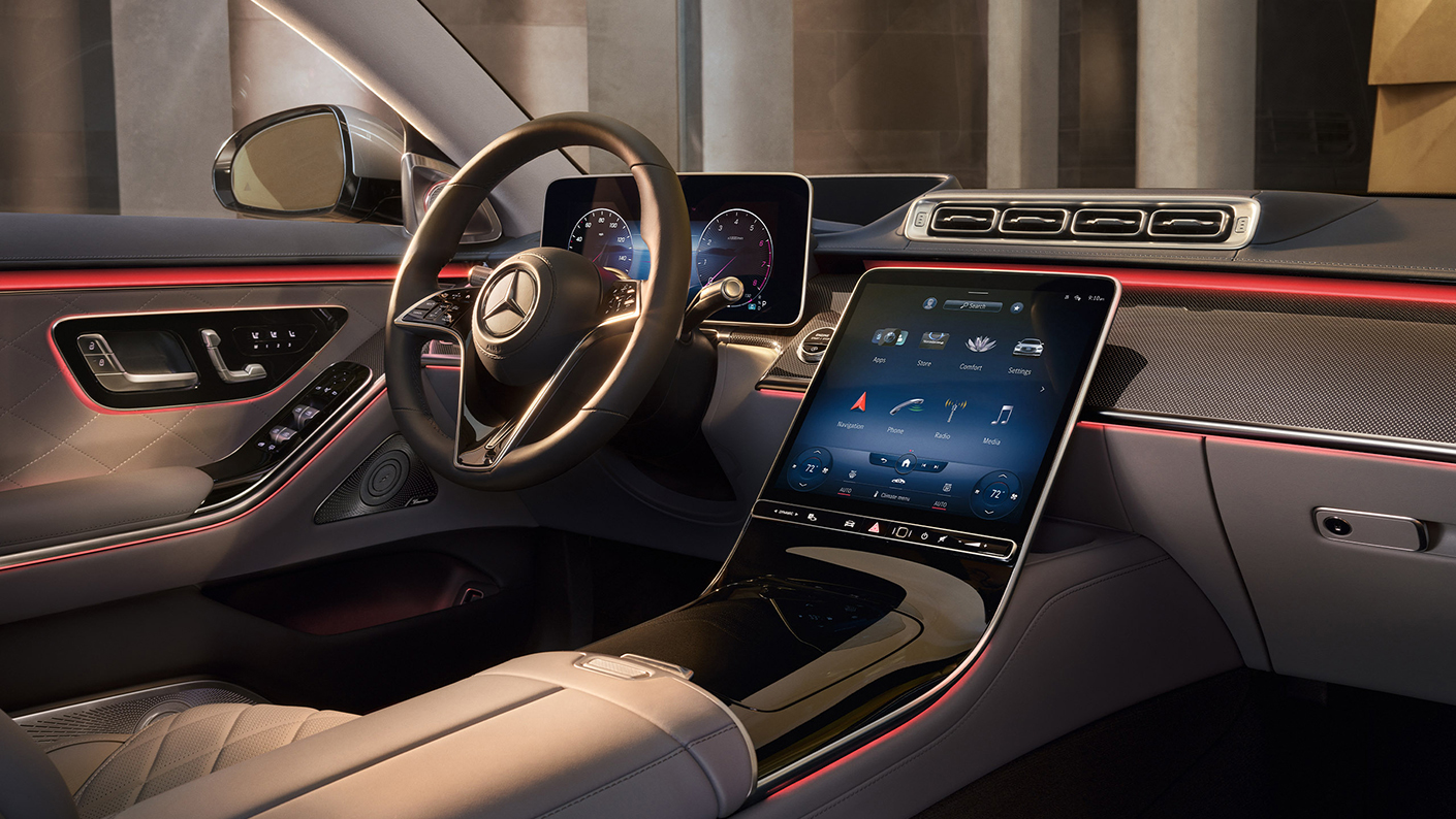 Новый премьер Малайзии отказался от Mercedes S600 ради сокращения расходов