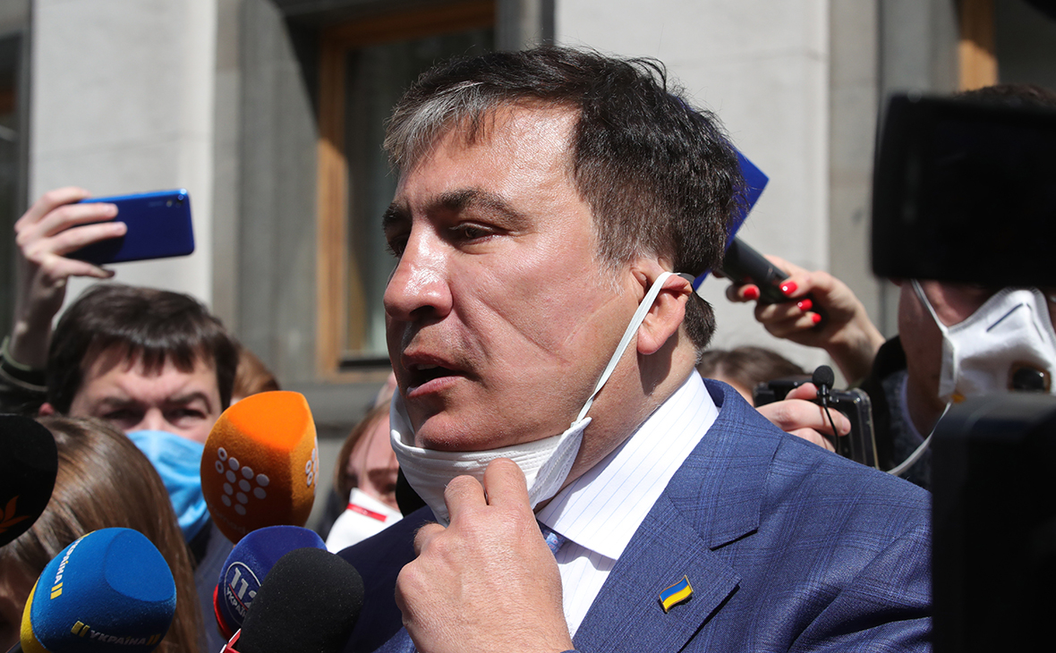 Сакашвили не позволили лечиться за границей