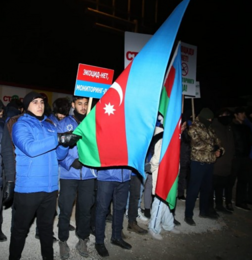 Акция протеста экологов на дороге Ханкенди-Лачын продолжается, не смотря на мороз (фото)