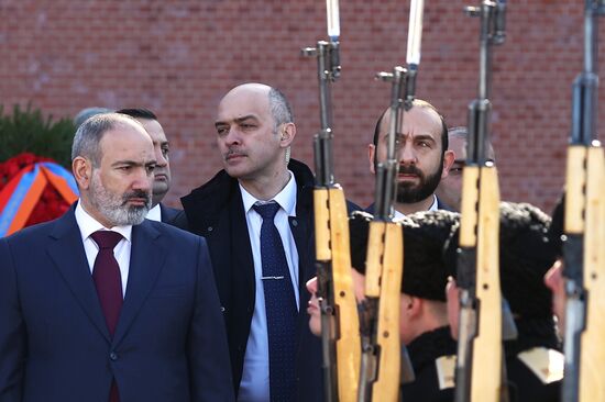Так кому же расставила «еврокапкан» Армения?