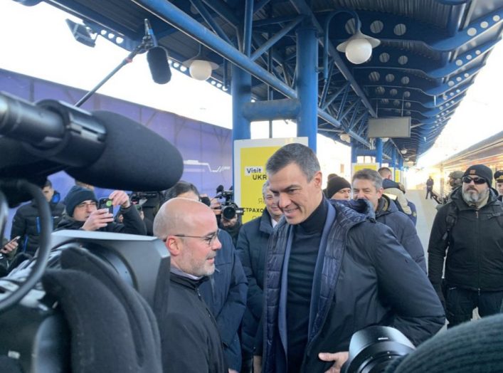Премьер Испании прибыл в Киев (видео)