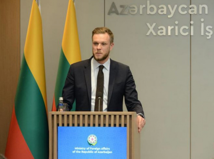 Литва направляет в Турцию гуманитарную помощь и спасателей