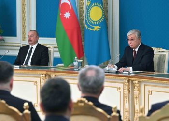 Казахстан хочет нарастить поставки своей нефти через Азербайджан 63 Казахстан хочет нарастить поставки своей нефти через Азербайджан