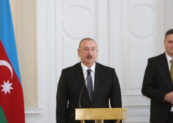 Алиев сообщил о заинтересованности Баку в инвестировании в Боснию и Герцеговину 52 Алиев сообщил о заинтересованности Баку в инвестировании в Боснию и Герцеговину