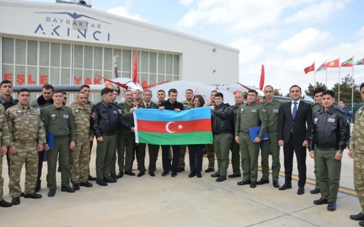 Еще одна группа азербайджанских военных завершила курс БПЛА в Турции