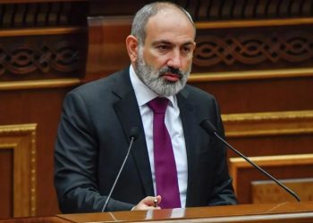 Пашинян заявил о готовности "сегодня же" подписать мирное соглашение с Азербайджаном