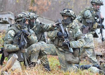Масштабные учения НАТО начались у границ России