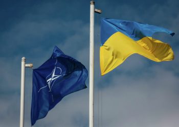 НАТО исключает поставки летального оружия в Украину