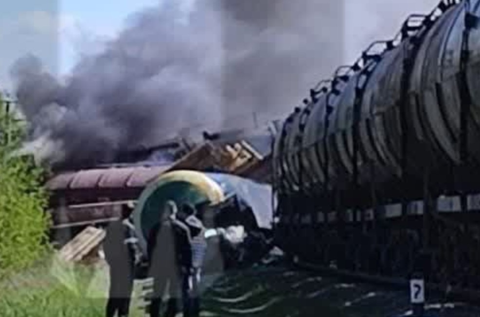 В Брянской области России партизаны подорвали железную дорогу (видео)