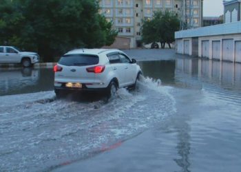 Ливень в Нахчыване затопил подвалы зданий (фото)