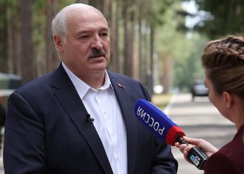 Лукашенко заявил, что Россия и Украина хотели договориться об аренде Крыма