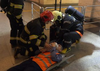 МЧС провело учения в метро (фото и видео)