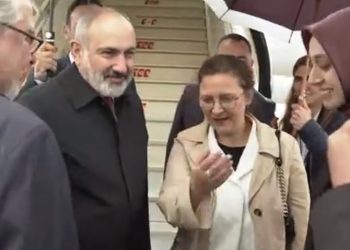 Пашинян прибыл с визитом в Турцию на инаугурацию Эрдогана (видео) 4 Пашинян прибыл с визитом в Турцию на инаугурацию Эрдогана (видео)