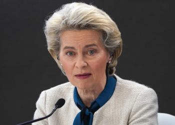 Урсула фон дер Ляйен рассказала, на сколько миллиардов Европа обогощает Россию ежемесячно