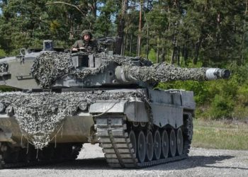 Украина получила еще 10 «леопардов»
