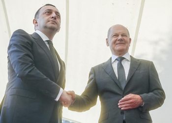 Шольц призвал Грузию провести реформы для сближения с ЕС