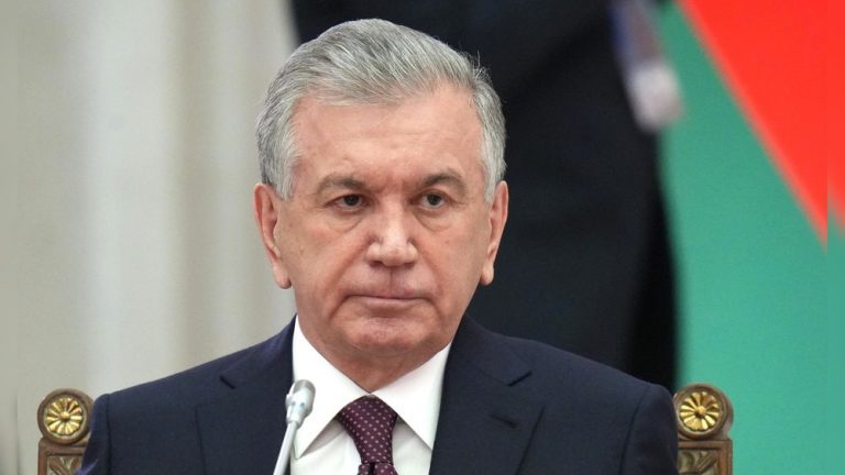 Özbəkistan Prezidenti səfərə hazırlaşır