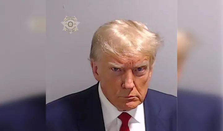 Байден оценил тюремное фото Трампа словами «симпатичный парень»