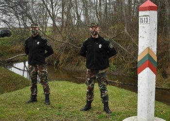 Латвия мобилизует силы для охраны границ с Беларусью