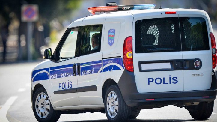 В Баку полицейские обезвредили грабителей